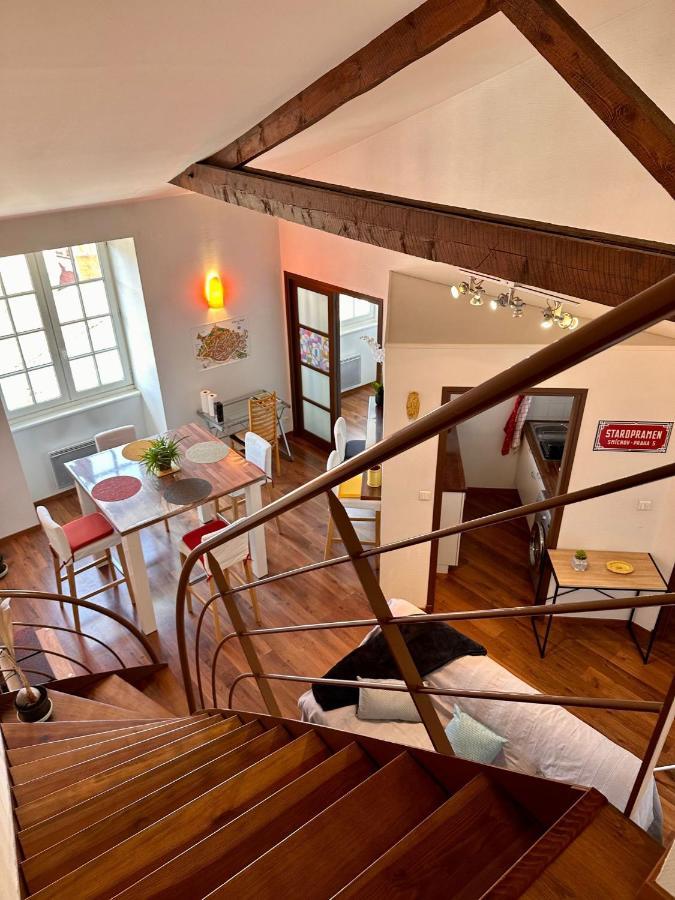 Le Puy-en-VelayPetit Nid Cosy Au Coeur Du Puy 1 A 5 Personnesアパートメント エクステリア 写真