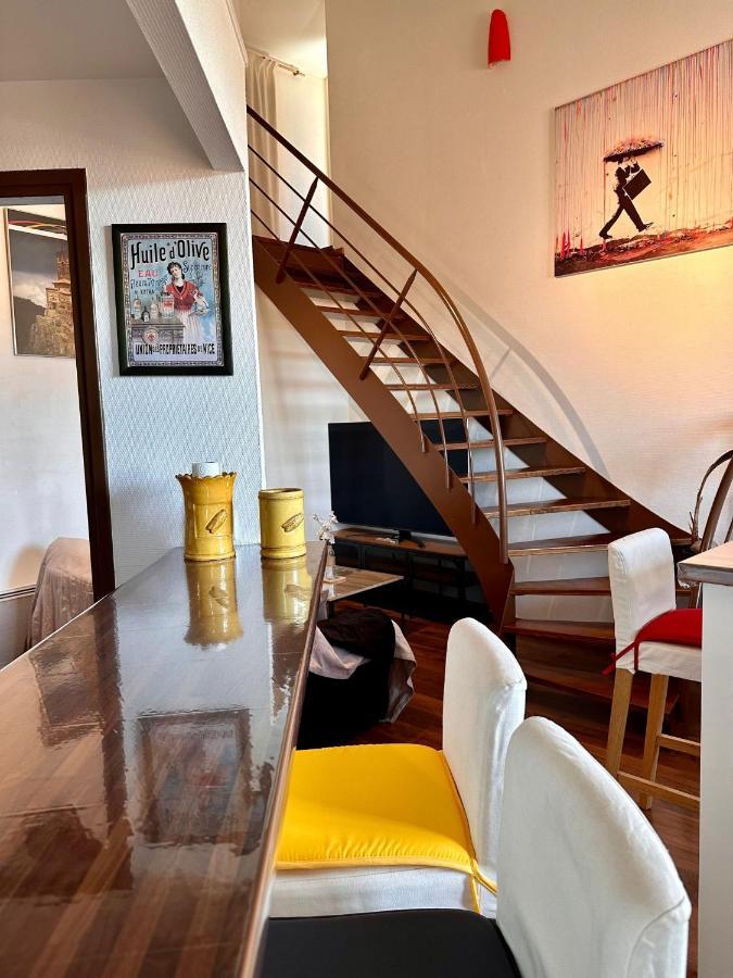 Le Puy-en-VelayPetit Nid Cosy Au Coeur Du Puy 1 A 5 Personnesアパートメント エクステリア 写真